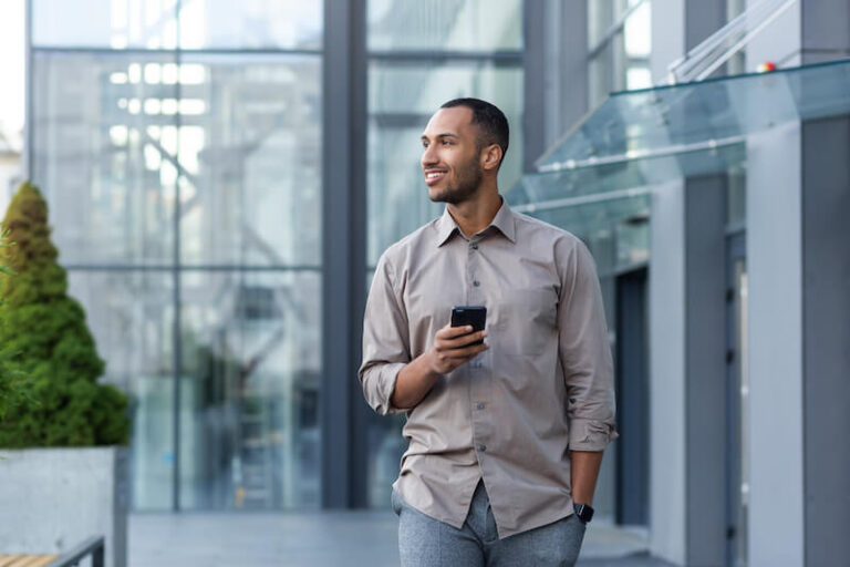 comment flirter naturellement dans la rue